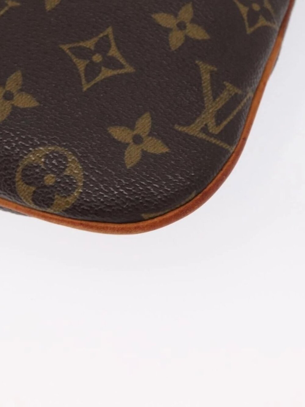 LOUIS VUITTON Monogram Pochette Bosphore Shoulder Bag M40044 LV Auth 161957 - Picture 4 of 16